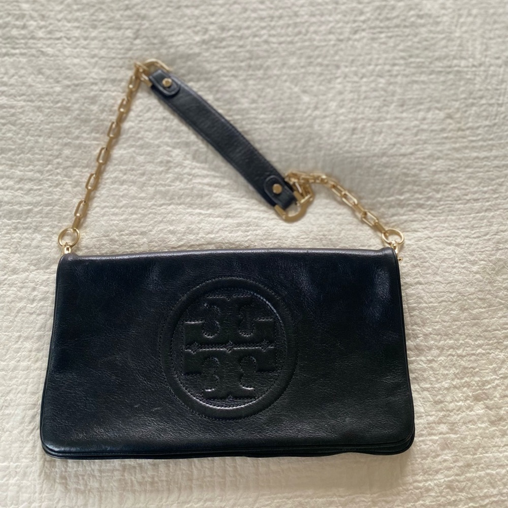Tory Burch Reva Clutch. Great condition. 2-in-one purse.